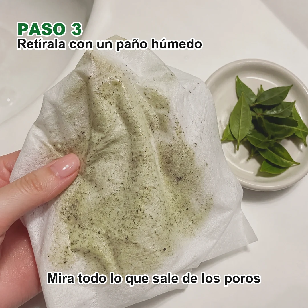 El paño después de retirar la mascarilla, con la suciedad de los poros